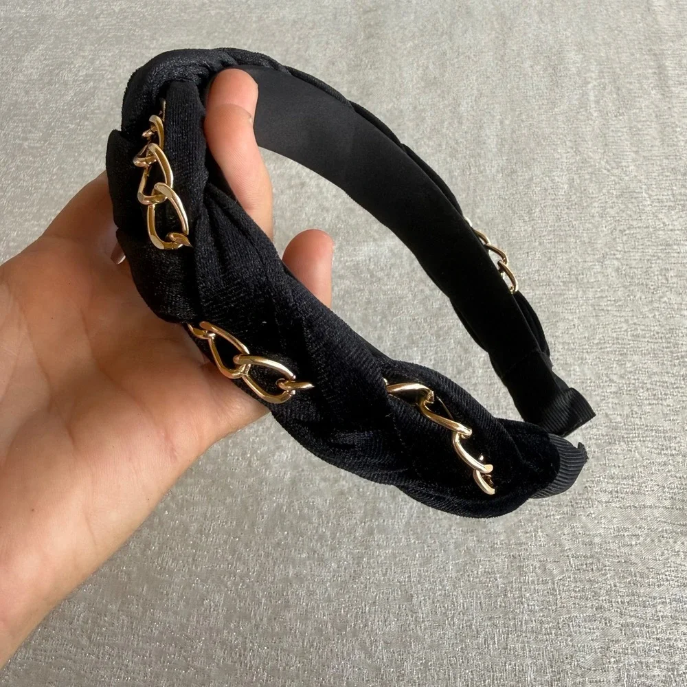 N/A black padded